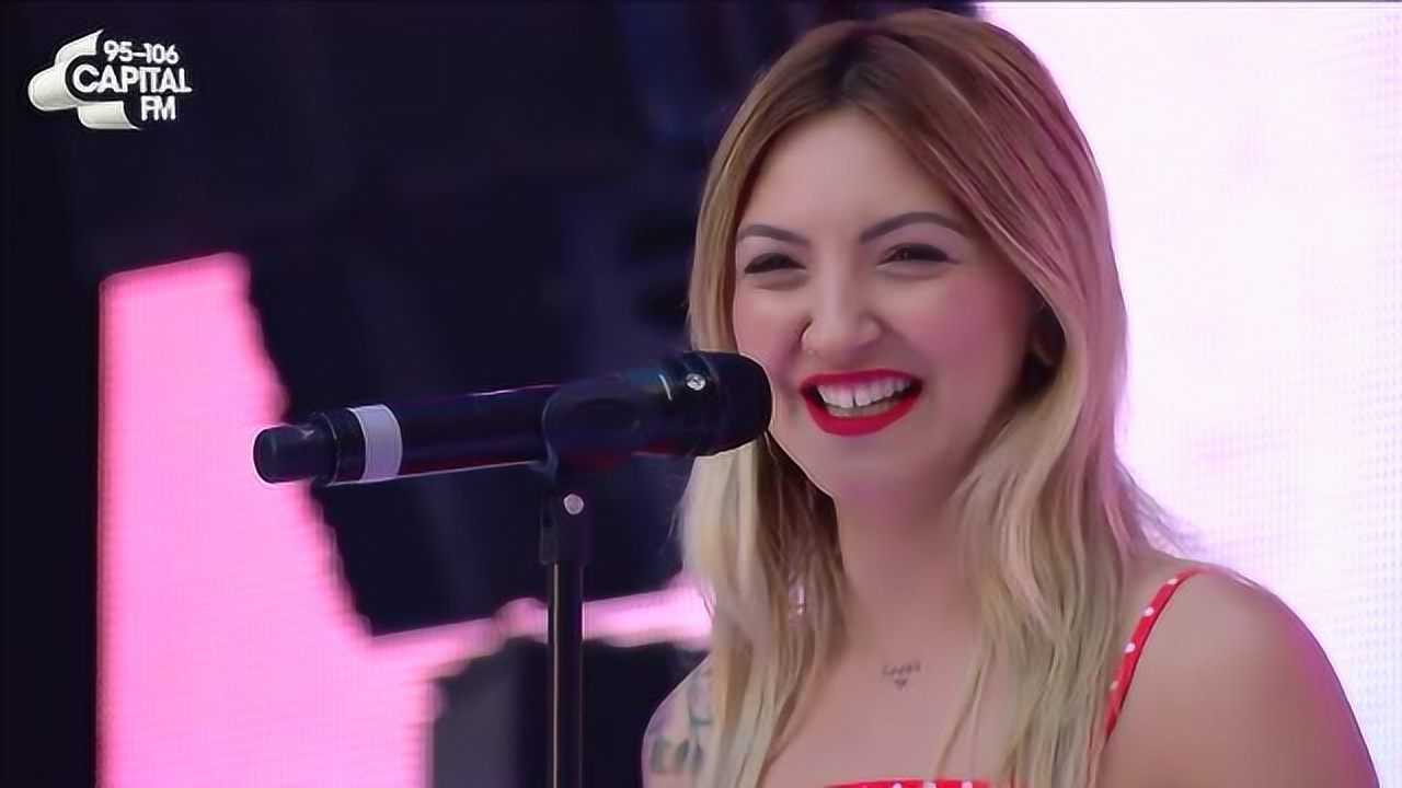 推荐自动连播01:30美女翻唱一首黄静美《多年以后》唱出太多人的心声