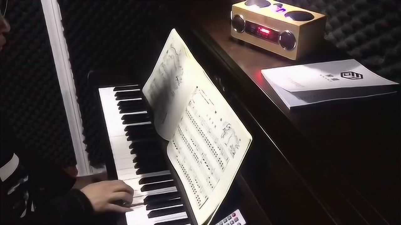 琴僮钢琴伴奏宝小汤1军号响