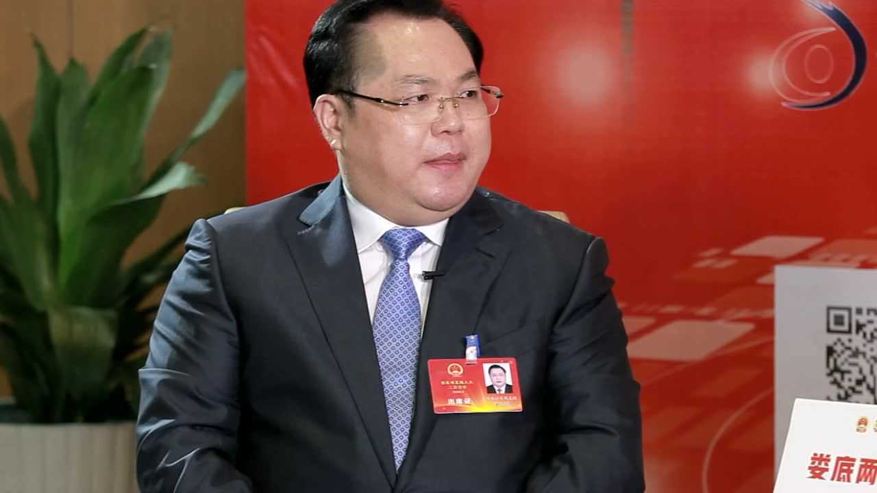 娄底市第五届人大代表 冷水江市委副书记,市长 曾伯怡_腾讯视频