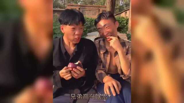 幽默段子我兄弟老帅了