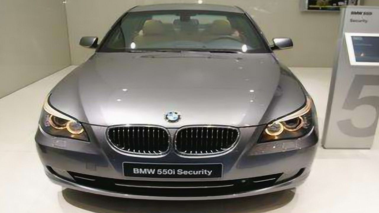 全新宝马m550i来袭8缸的超高马力总裁座驾的不二之选