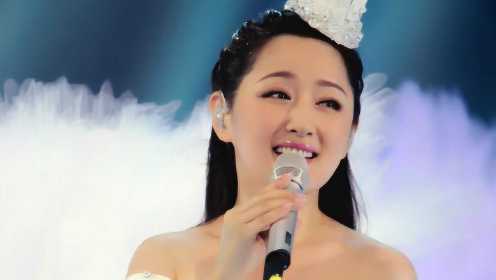 杨钰莹翻唱陈淑桦的经典歌曲《梦醒时分》甜美中带着忧伤更有味道