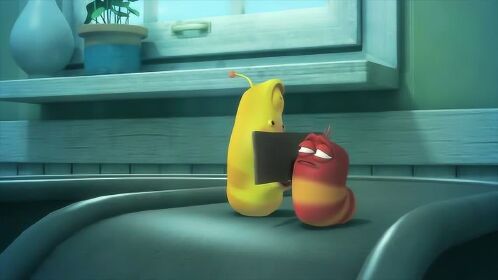 《爆笑虫子》小红虫撕咬着小黄虫屁股不放!吃了一肚子臭屁