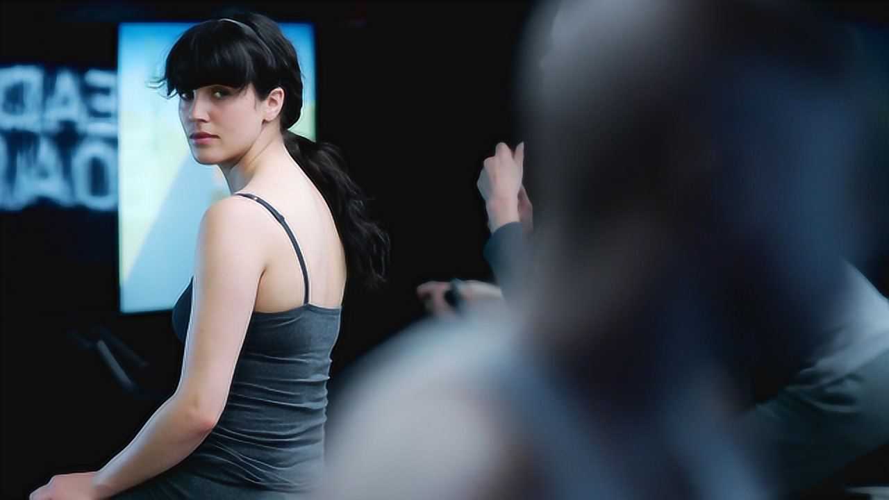 6分钟看完科幻神剧黑镜第一季1500万里程的价值