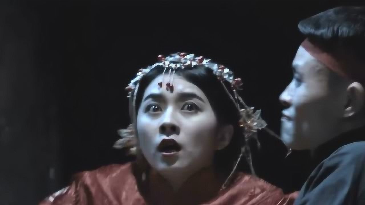 女子被活着冥婚,被活活钉在棺材里陪葬_腾讯视频