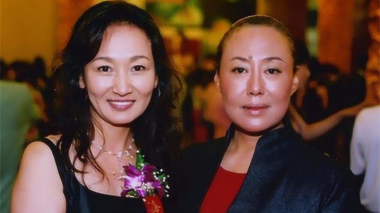 和斯琴高娃一样少数名族与腾格尔结束七年之痒59岁依然单身