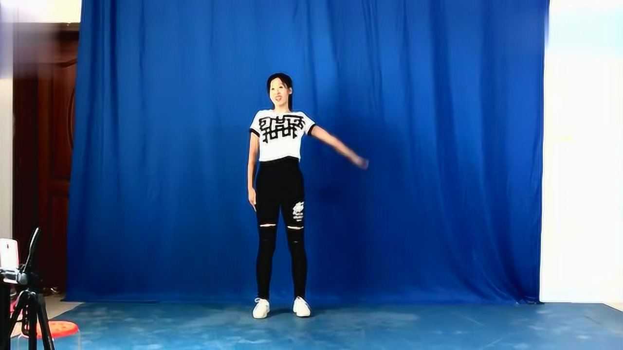广场舞视频大全《九妹》32步广场舞教学，动作简单，舞蹈好看_高清