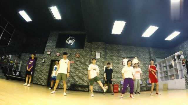 黄石欧优舞蹈流行馆Urban dance课堂舞蹈展示 在梅边 王力宏