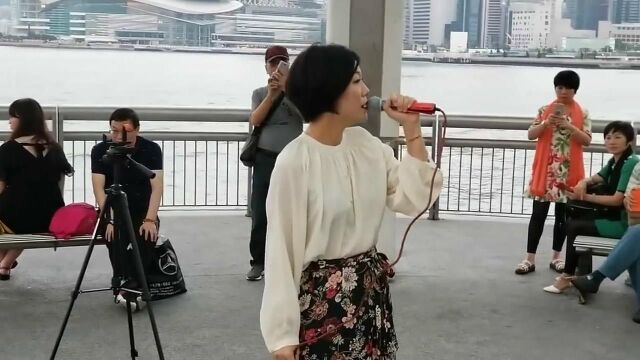 旺角歌后龙婷演唱《不管你是谁》空灵嗓音,优美动听