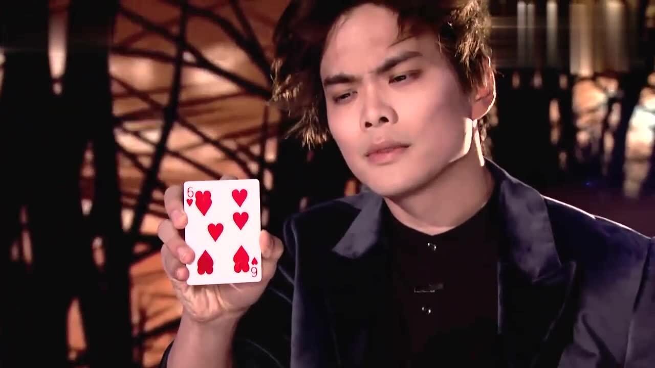 美国达人秀申林的纸牌魔术真是越来越厉害了啊