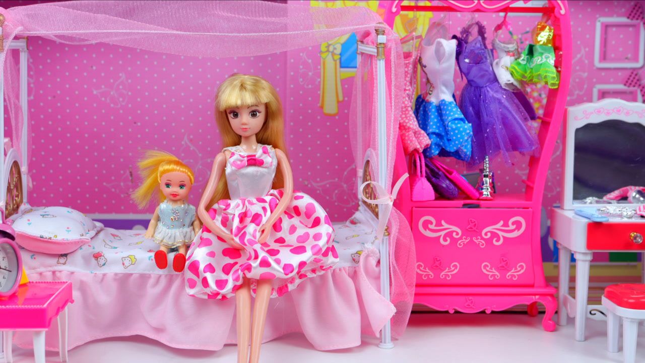 芭比娃娃十一国庆假期带宝宝旅游过家家玩具