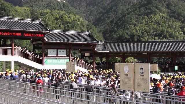 黄山风景区接待量接近3万人即将达到最大承载量,停止售票