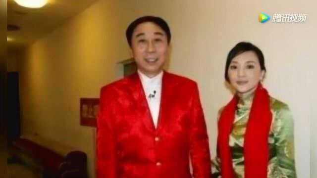 59岁冯巩妻子艾慧近照曝光,原来冯巩每天面对这样的妻子