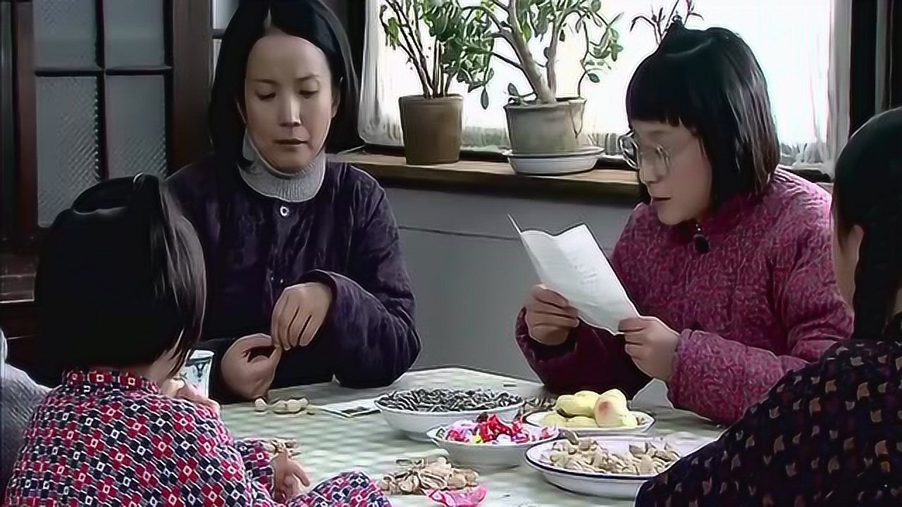 傻春二妹信里说内蒙太苦了,傻春一激动,立马就要把她给接回来