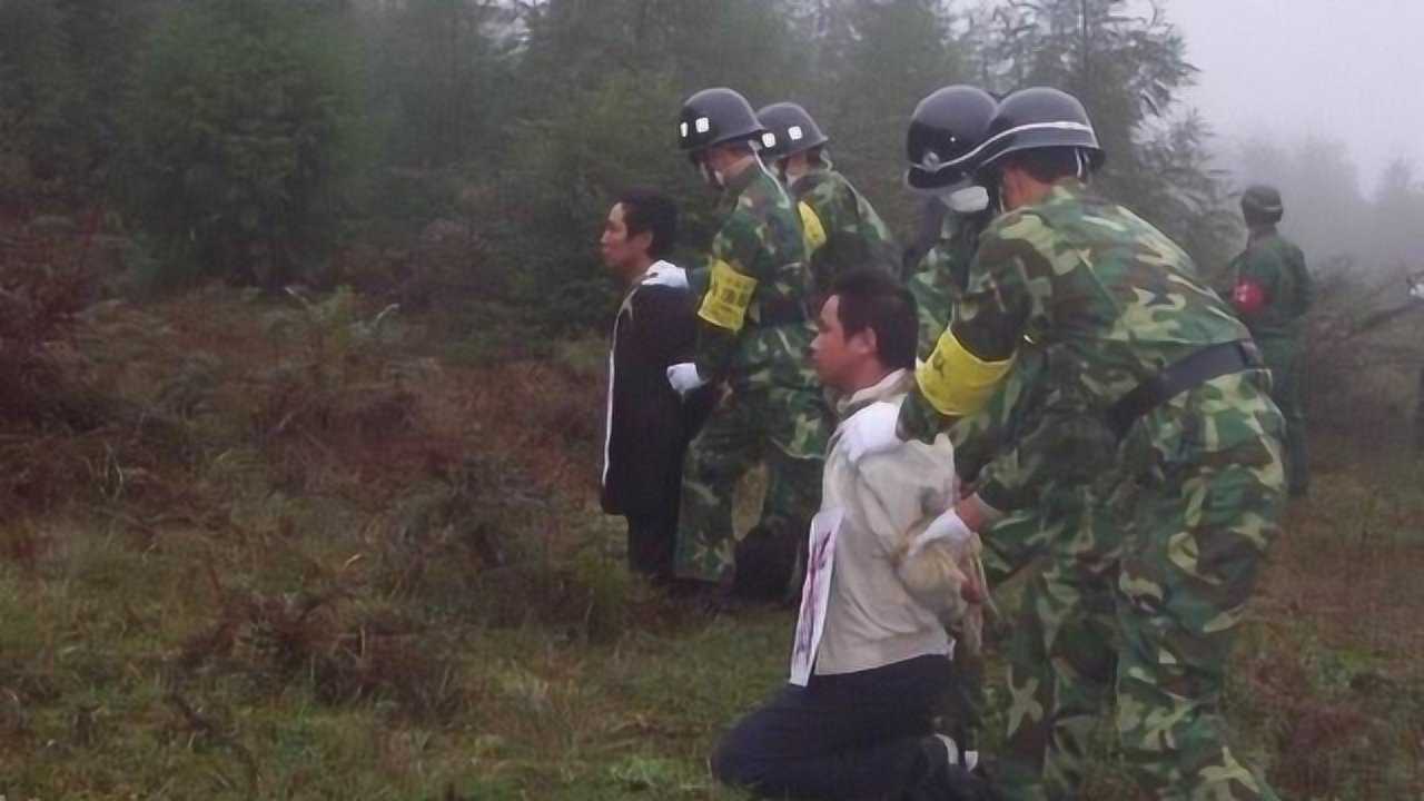 法警执行枪决时打脑袋跟打心脏有什么不一样看完直接惊呆了