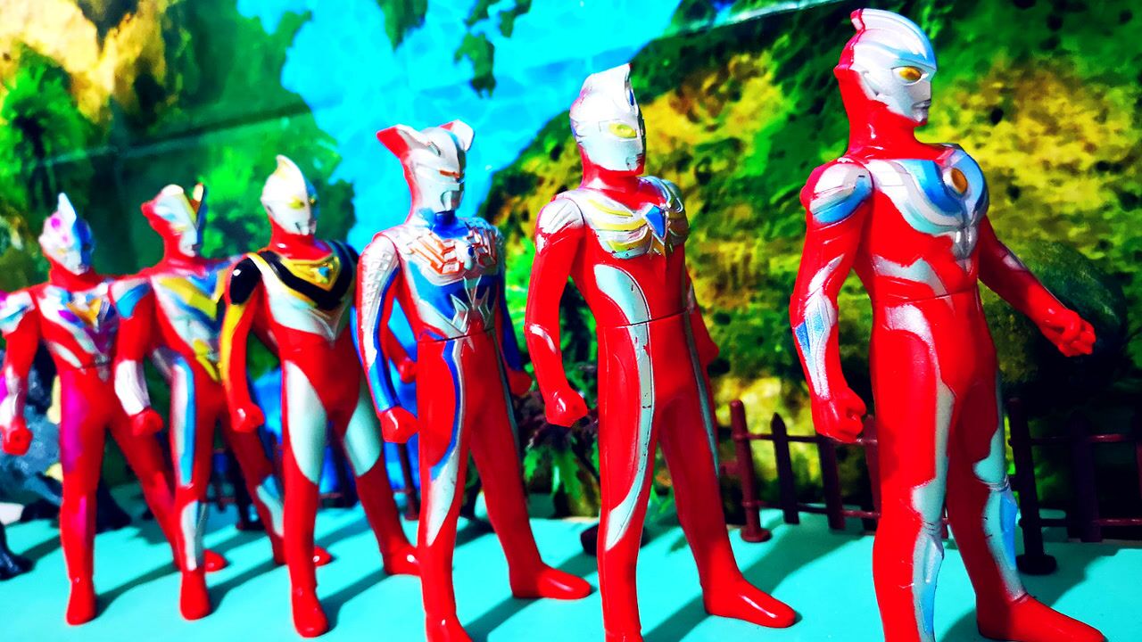 奥特曼排队进公园,捷德竟然想插队?