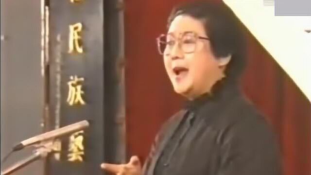 一位有争议的京剧表演艺术家—李世济中年演唱 《锁麟囊》丶《女起解》