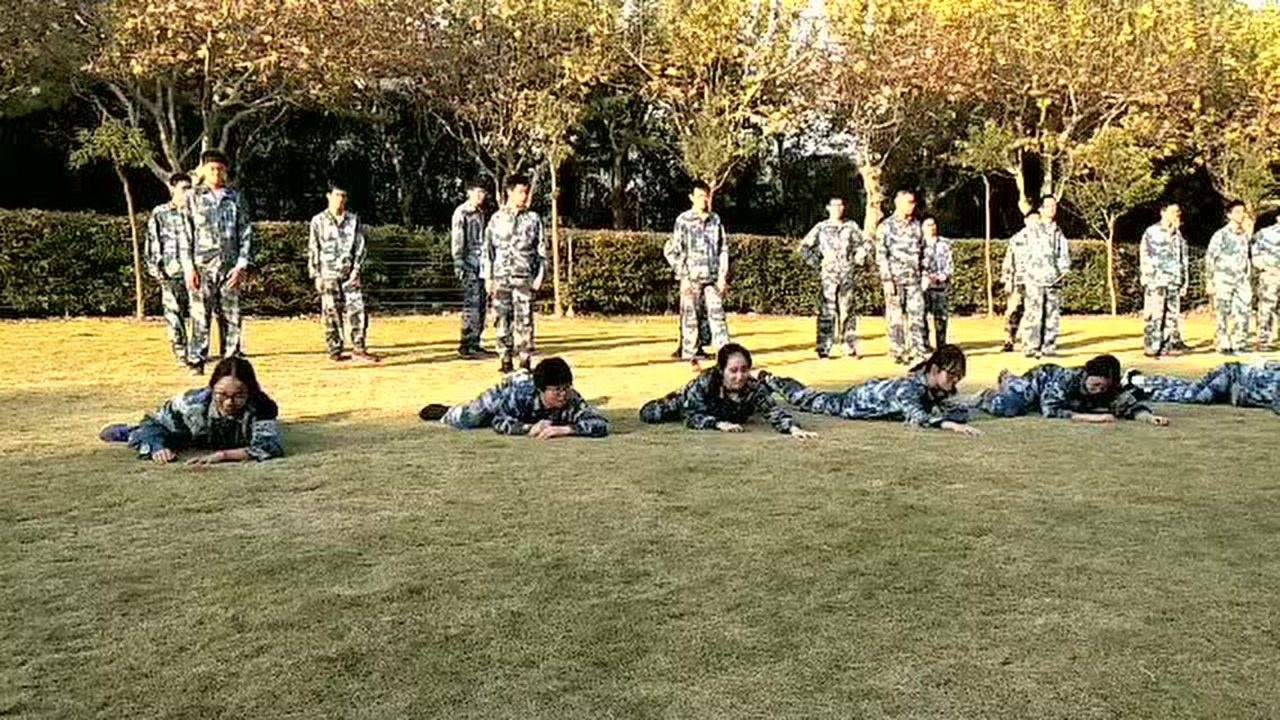 军训 匍匐前进2_腾讯视频