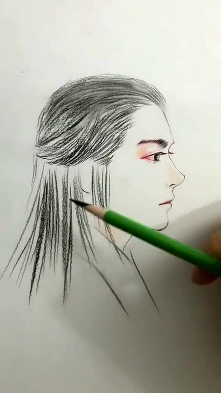 铅笔画,画一个侧脸古风的男生