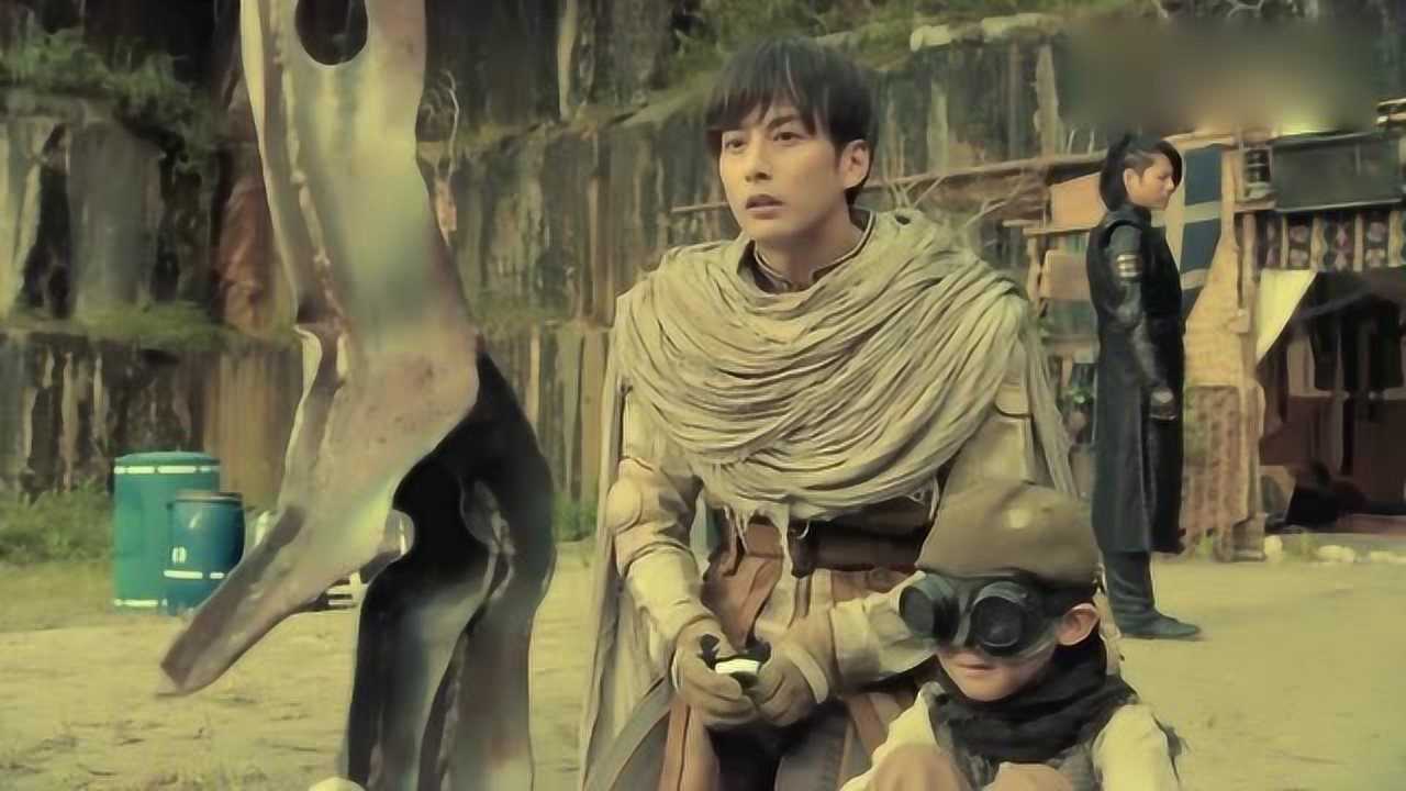 51熊大熊二跑酷玩出新高度,滑滑板追火车,超拉风腾讯电影55:53一口气