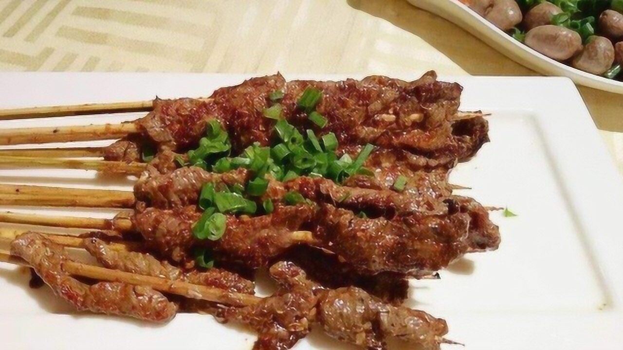 燒烤的做法 穿串 醃製方法 烤羊肉串 燒烤醬料配方_騰訊視頻