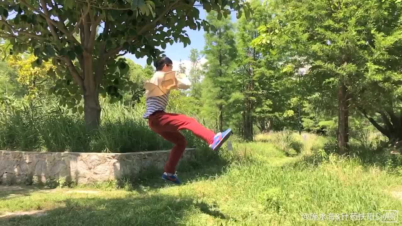 武术动作-外摆腿2