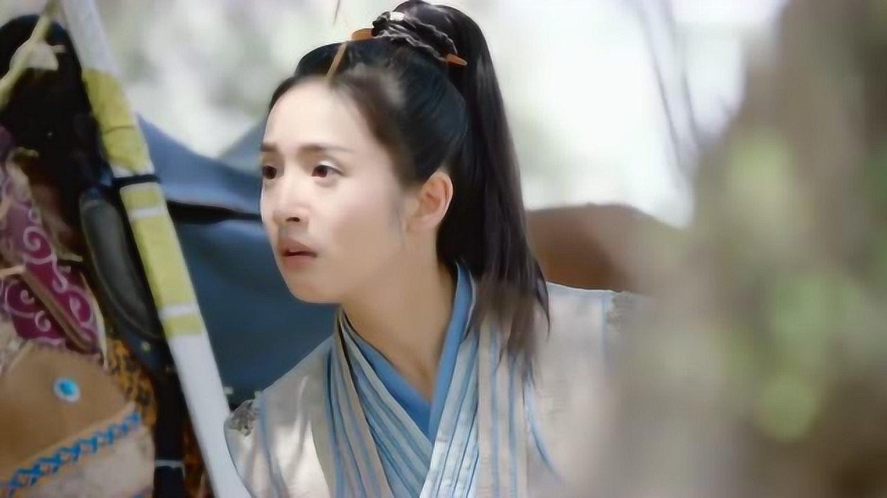 小女花不弃：花不弃假装洗澡竟偷偷的在东方炻的水里下药_腾讯视频