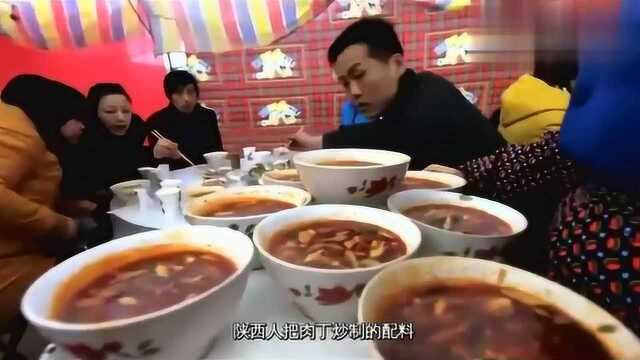 舌尖上的中国:岐山哨子面的美味诱惑,看着肚子都开始叫了