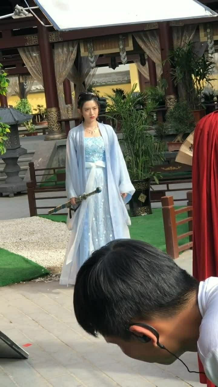 拜见宫主大人女一号张雪宁