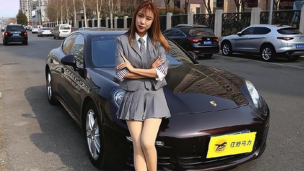 保时捷帕拉梅拉美女现场教你中控的按键功能太使用了