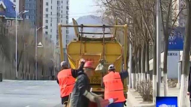 市住建局:开展检查井 雨水井清掏工作