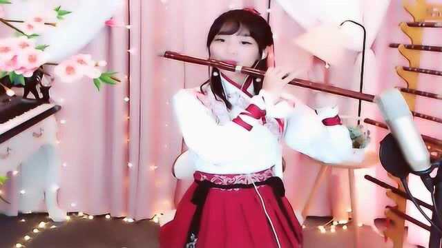 笛子吹奏,一曲《梦里水乡》悦耳动听,听一遍就会爱上!