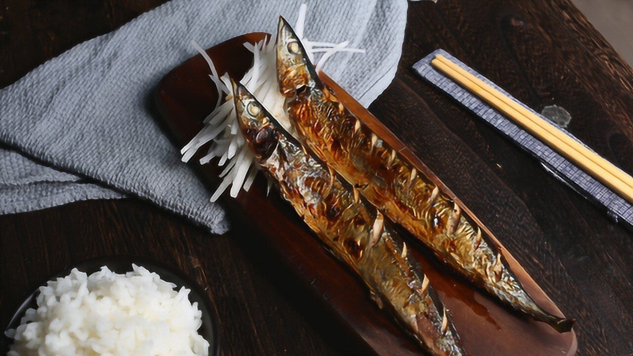 日式烤秋刀-秋刀鱼的滋味,猫跟你都想了解