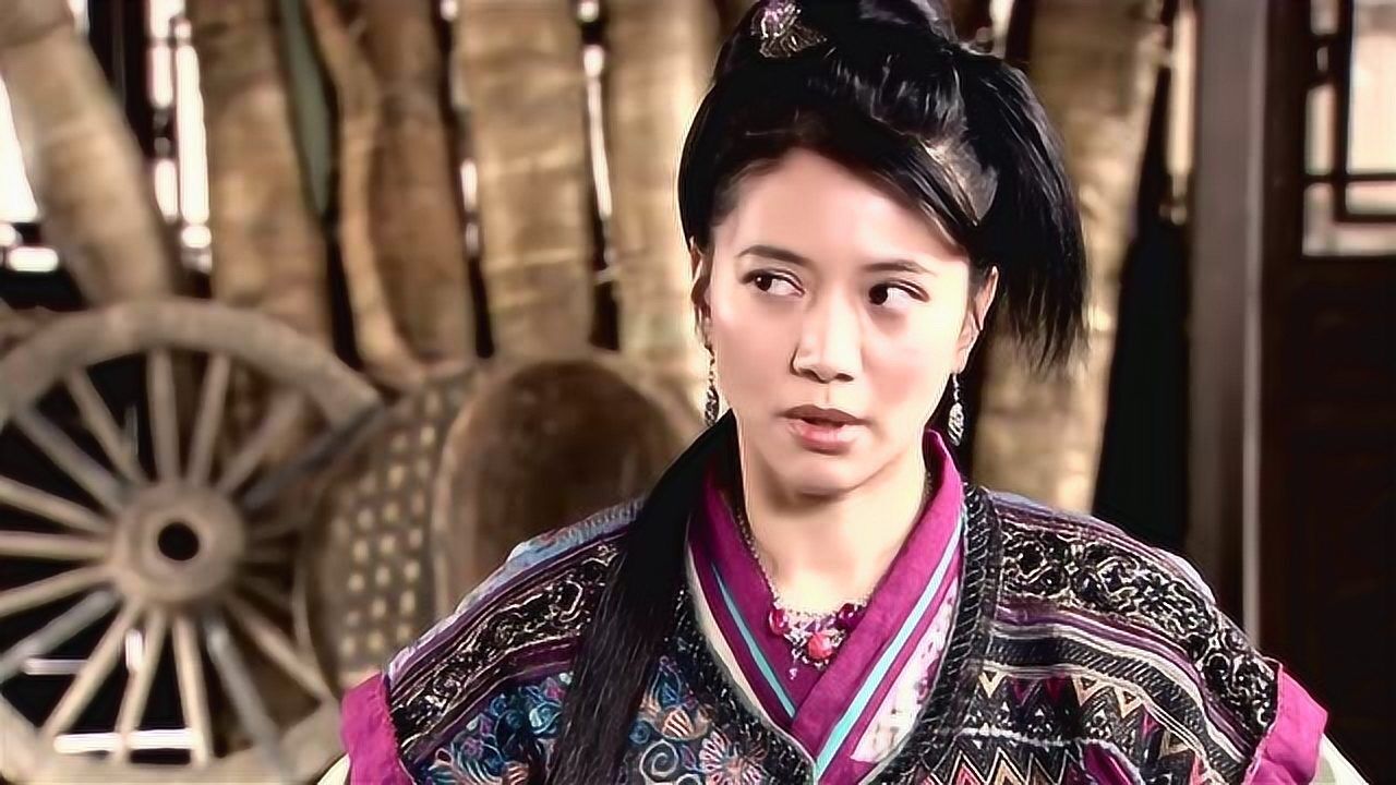 龙门镖局绑架了金掌柜盛秋月怕出人命还端来了汤药