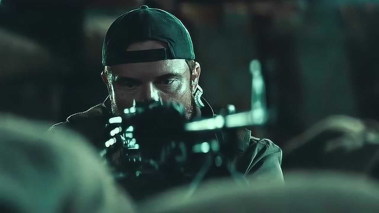 巴尔干边界不到10人的队伍要面对上百敌人的围攻机场攻防战