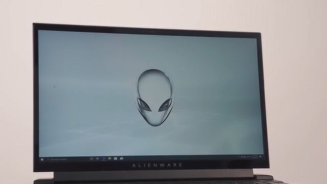 外星人Alienware m15笔记本评测,性能及科技感十足