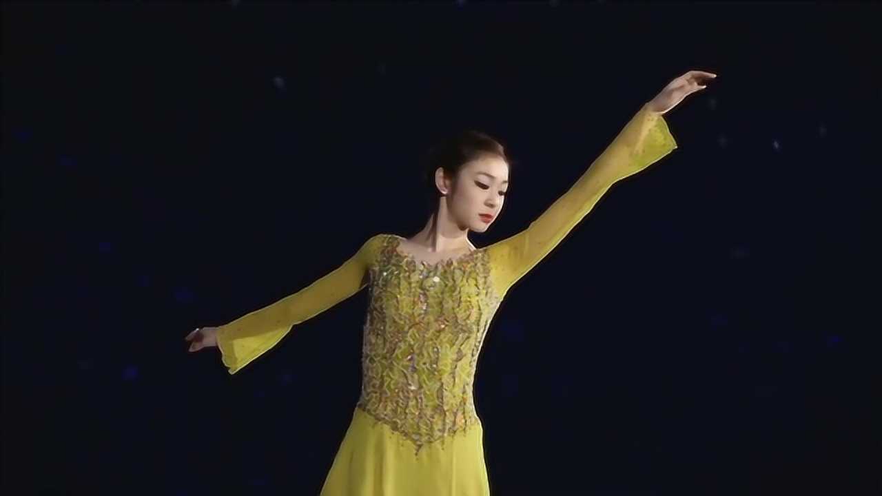 女神金妍儿商演《小丑入场》 是能表现她对花滑热爱的现场了!