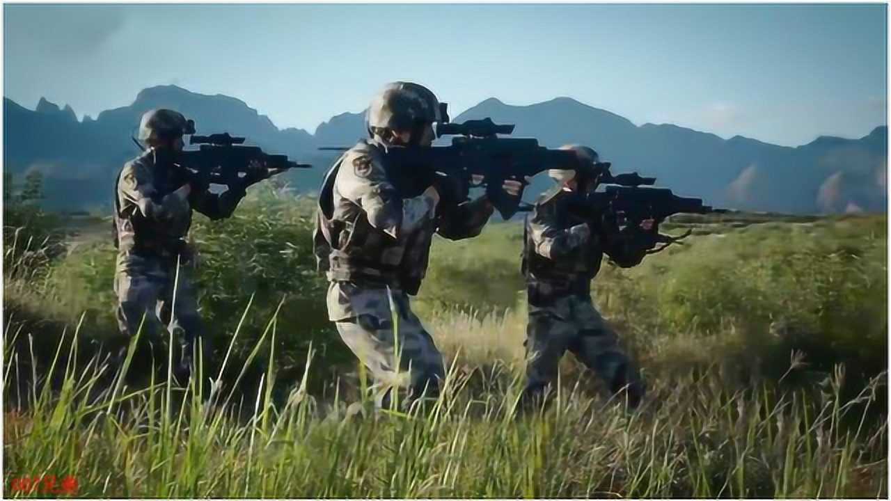 我军又一支精锐侦察小队亮相,配新式单兵武器,用过就会爱上它_腾讯视频