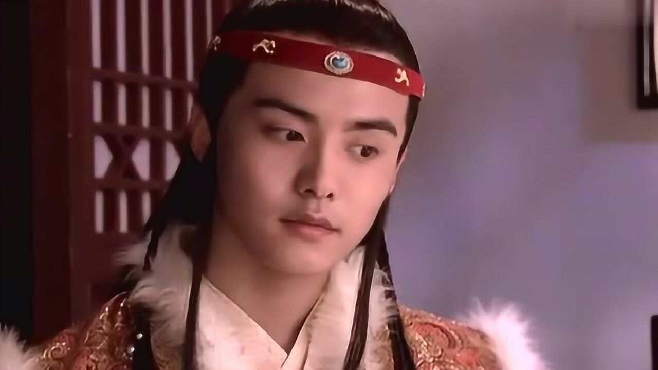 贾宝玉自来熟看见美男子秦钟开启查户口模式