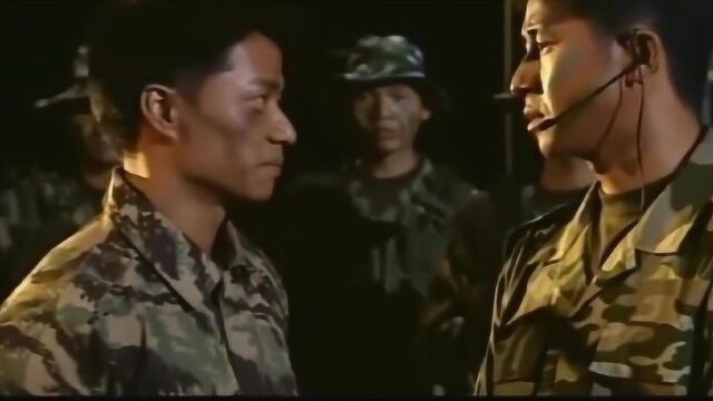 士兵突击高城跟袁朗的对话真是逗,真是俩活宝!