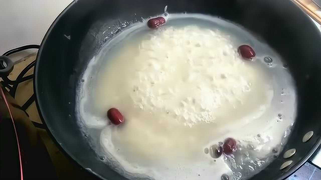 如何用一块钱的食材来做份早餐,最简单的米汤饭!