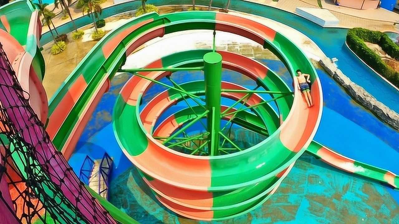 挑战奇观水上乐园螺旋水滑梯