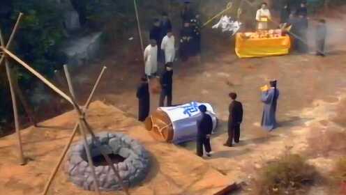 绝版电影《凶穴》：大吉之穴，60年后变凶穴，灾难由此发生