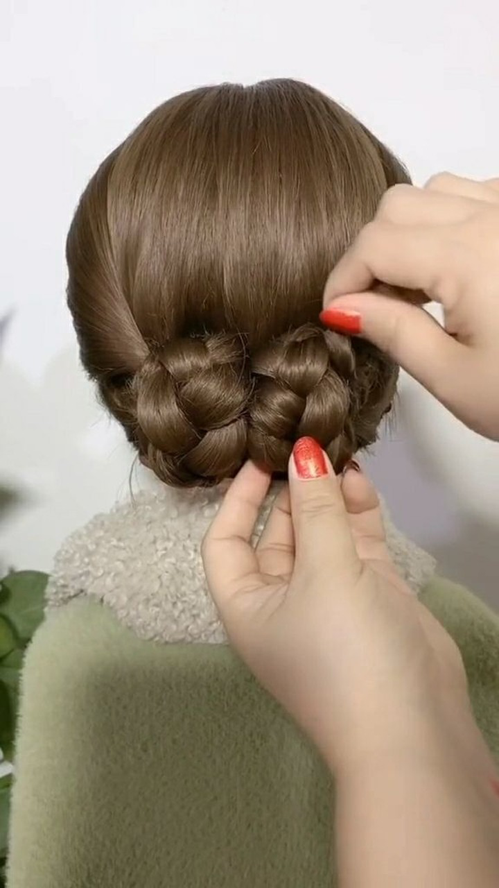 穿旗袍这样扎头发,端庄典雅大气,尽显高贵气质!