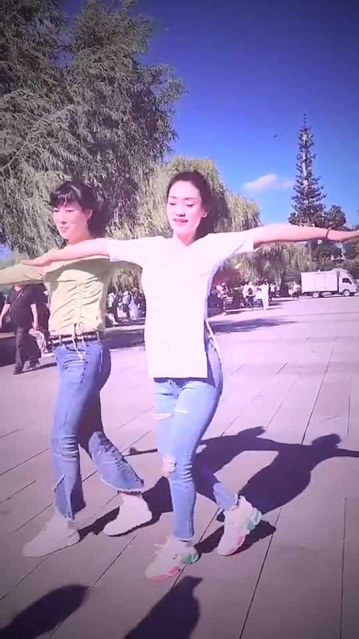 网红美女三步踩!