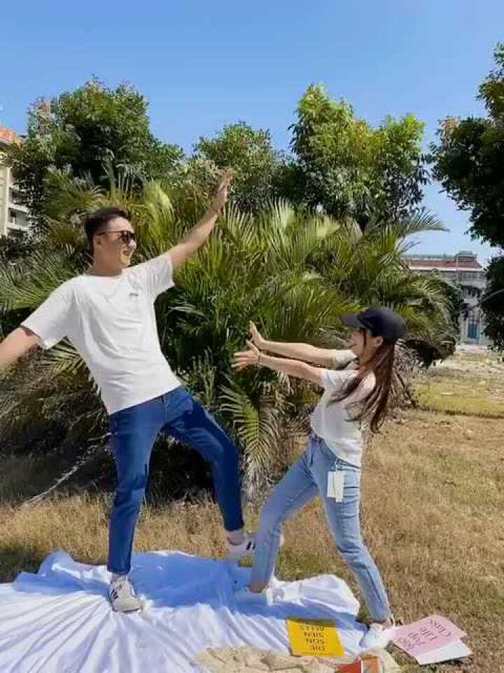 情侣装最萌身高差,他182,我155,我是小人国来的吧