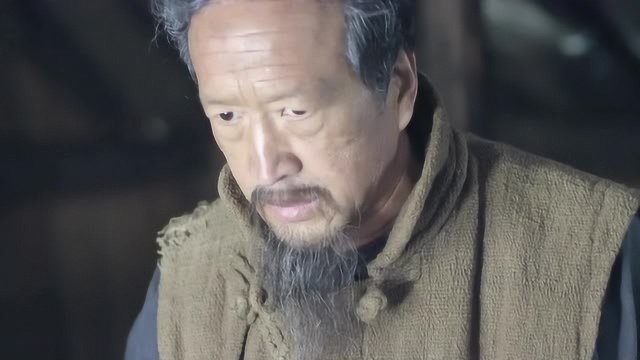 殊死七日这老头真是厉害眼睛看不见了还能和屠龙打的有来有回