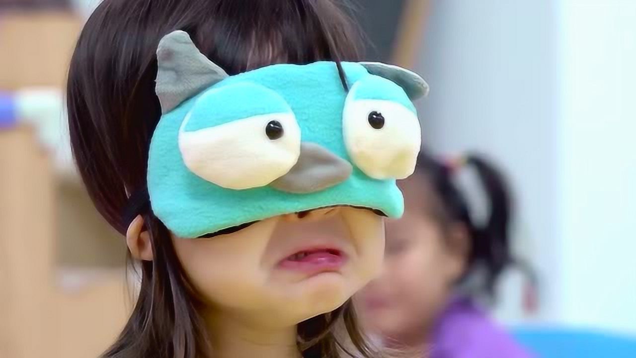 小孩的神秘生活:昂米诺急的哭了,真是可爱的小萌娃