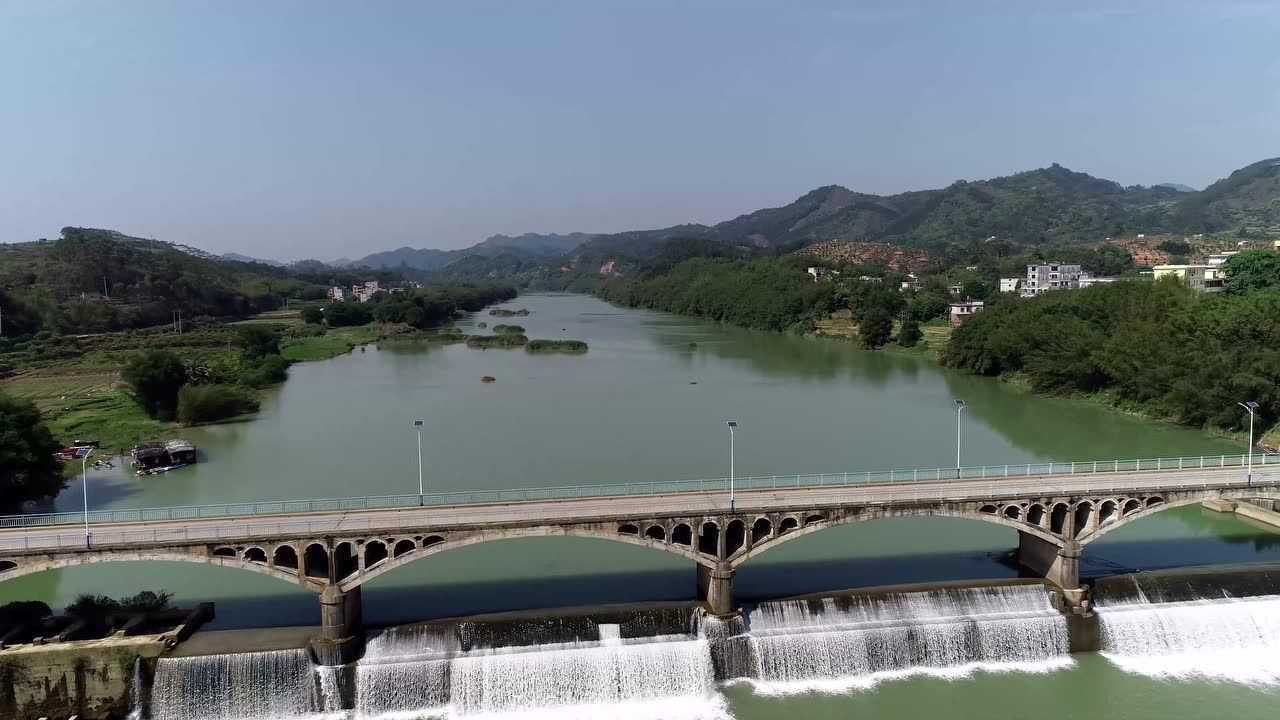 航拍广西藤县东荣镇