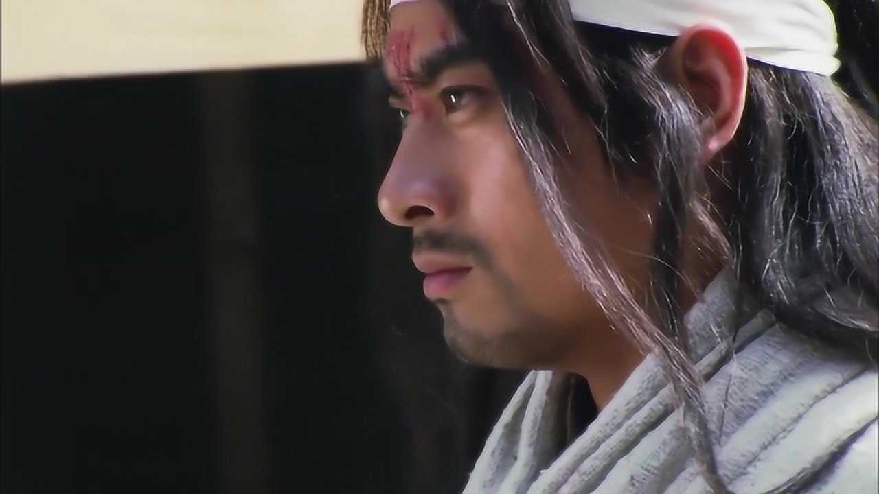 影视武松提刀上狮子楼满身煞气无人敢靠近他一米之内